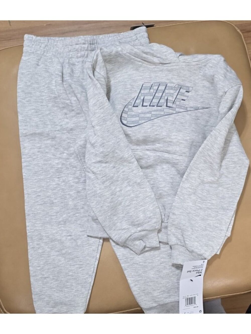 Nike 2 Piece Sweatsuit Youth Size 6